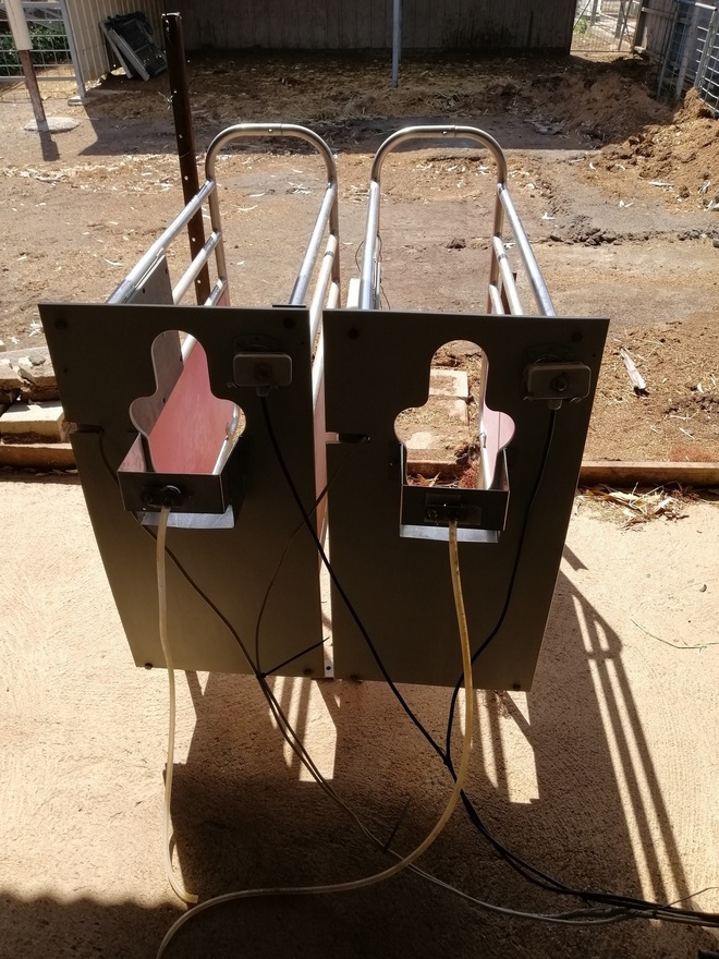 LELY CALM AUTO CALF FEEDER Machinery & Equipment Dairy